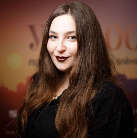 Олена Барсукова